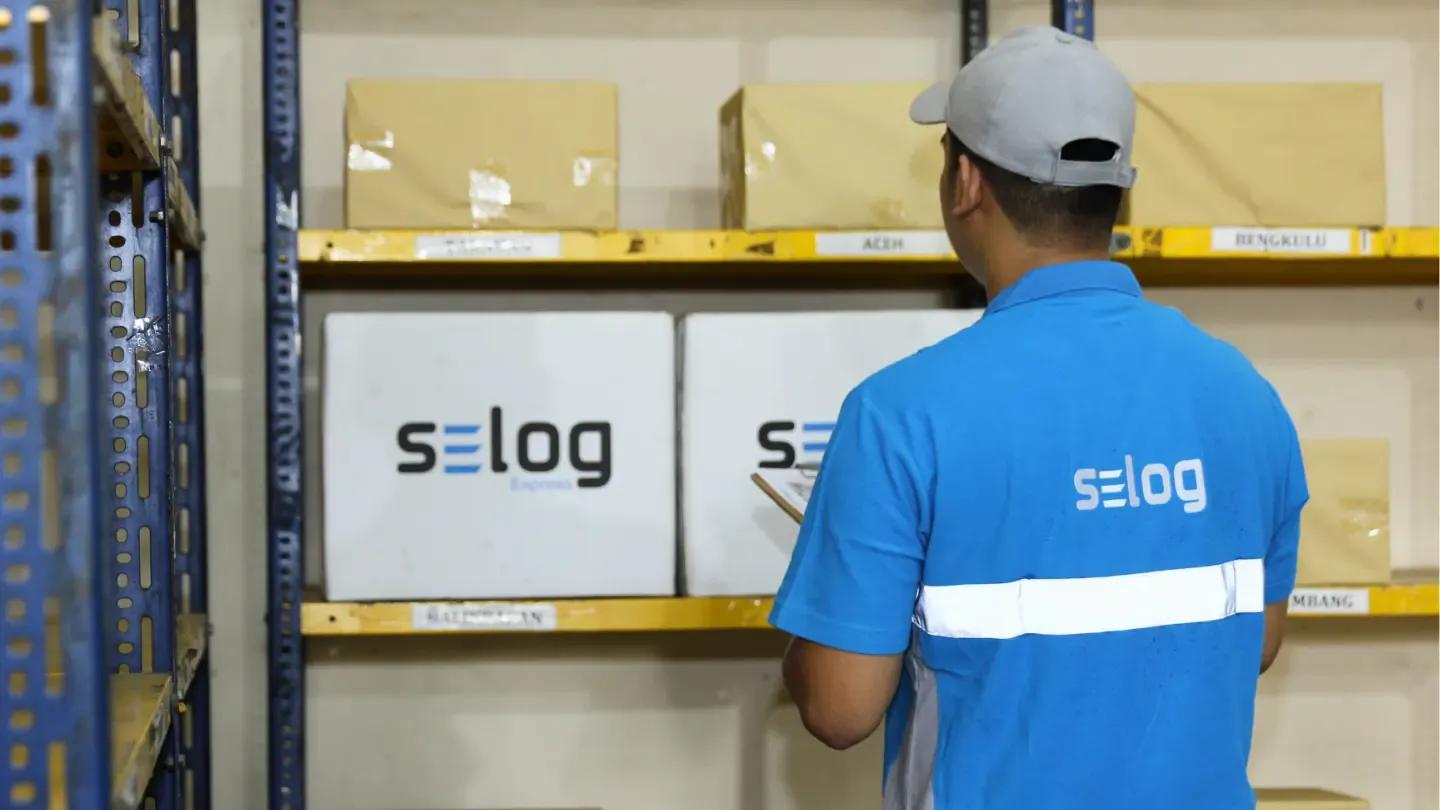 Biaya-biaya Logistik yang Perlu Diperhatikan saat Pengiriman