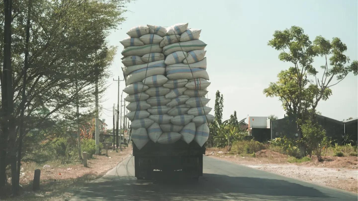 Pemerintah Kebut Regulasi Penghapusan Truk ODOL